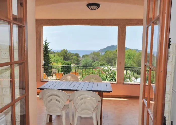 Domaine De La Bastide D'a